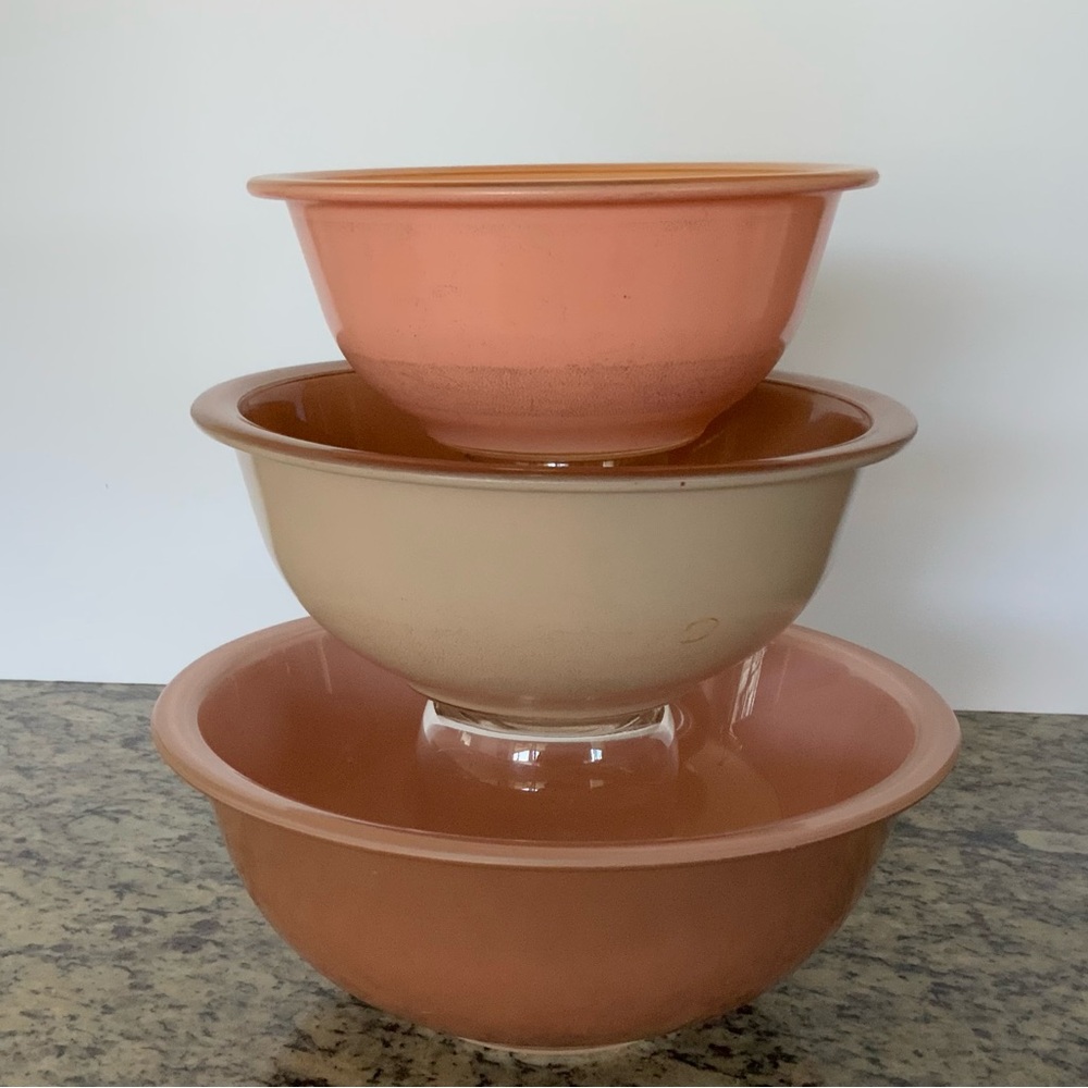 Vintage Pyrex -  Autumn Rainbow
Set of three (3)  nesting mixing bowls